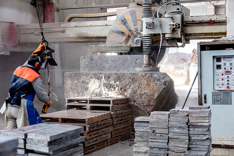 SU MARBLE, SU MERMER, SU DOĞAL TAŞ, BANU BEKİŞOĞLU, Silver travertine, travertine, blue stone, carrara marble, afyon gri, afyon blue, gümüş trav