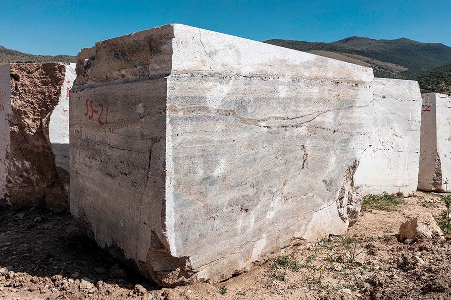 SU MARBLE, SU MERMER, SU DOĞAL TAŞ, BANU BEKİŞOĞLU, Silver travertine, travertine, blue stone, carrara marble, afyon gri, afyon blue, gümüş trav