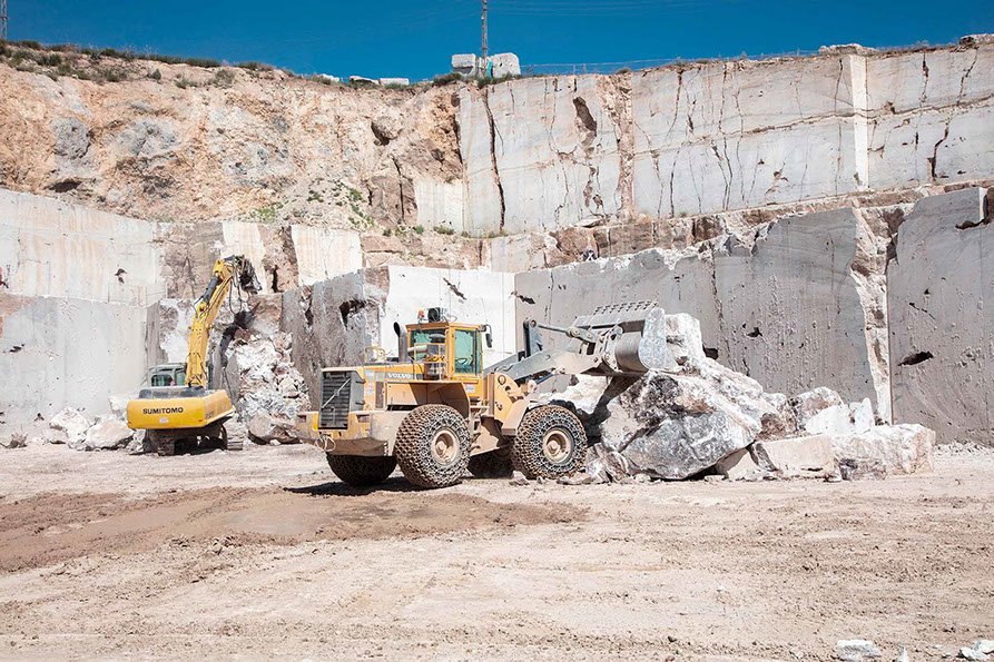 SU MARBLE, SU MERMER, SU DOĞAL TAŞ, BANU BEKİŞOĞLU, Silver travertine, travertine, blue stone, carrara marble, afyon gri, afyon blue, gümüş trav