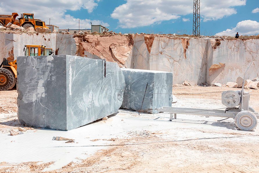 SU MARBLE, SU MERMER, SU DOĞAL TAŞ, BANU BEKİŞOĞLU, Silver travertine, travertine, blue stone, carrara marble, afyon gri, afyon blue, gümüş trav