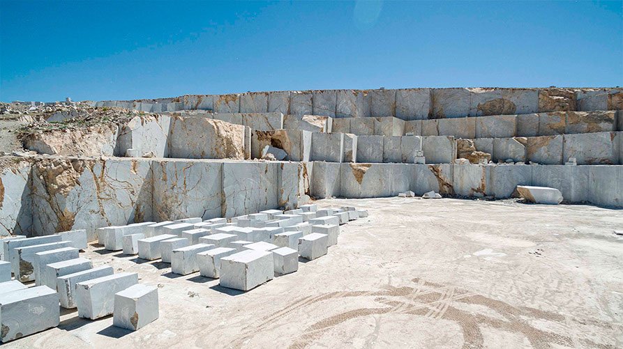 SU MARBLE, SU MERMER, SU DOĞAL TAŞ, BANU BEKİŞOĞLU, Silver travertine, travertine, blue stone, carrara marble, afyon gri, afyon blue, gümüş trav