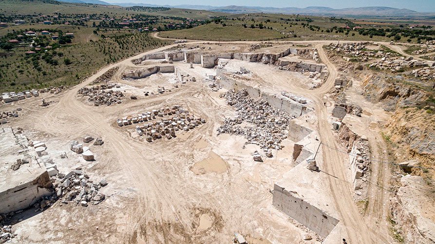 SU MARBLE, SU MERMER, SU DOĞAL TAŞ, BANU BEKİŞOĞLU, Silver travertine, travertine, blue stone, carrara marble, afyon gri, afyon blue, gümüş trav